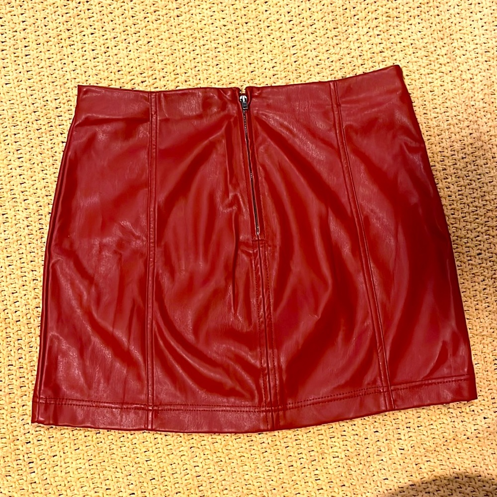 Mini Skirt - Picture 2 of 2